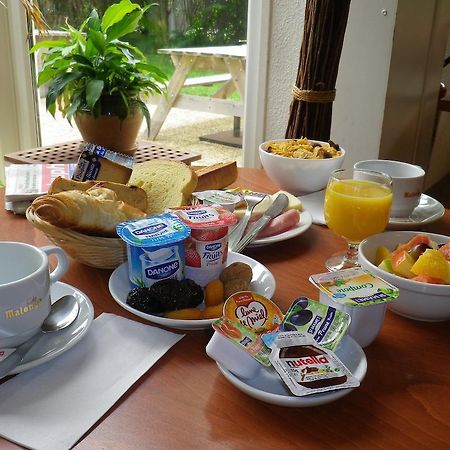 Hotel Amys Voreppe Phòng bức ảnh