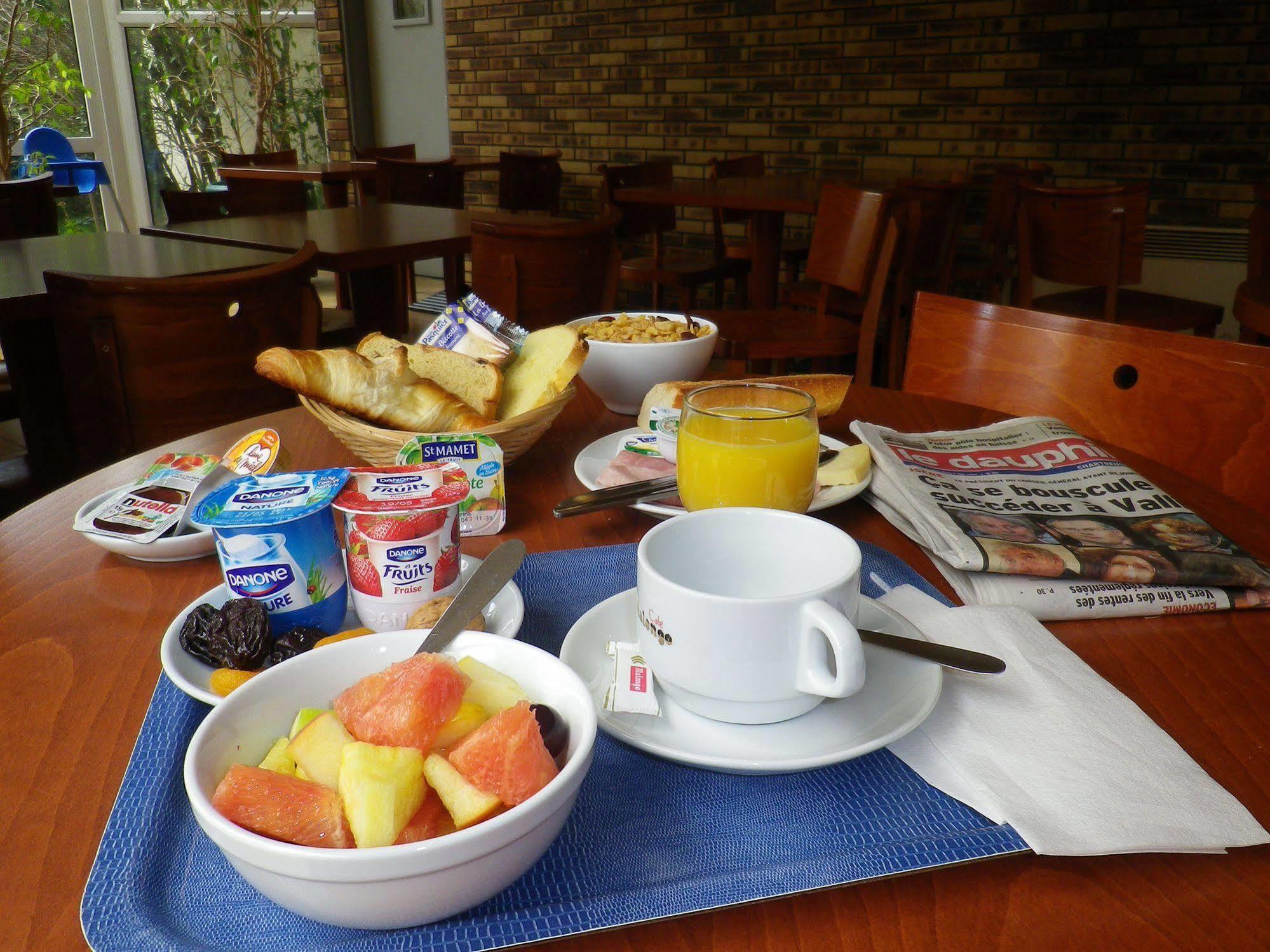 Hotel Amys Voreppe Ngoại thất bức ảnh